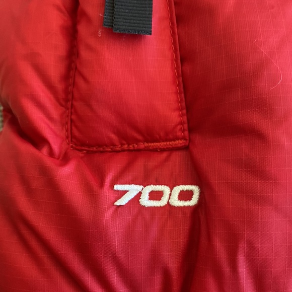 The North Face Nuptse Vest (700 down fill) - Picture 5 of 7